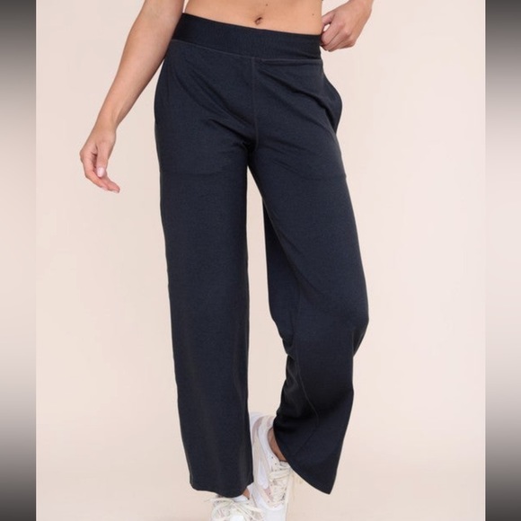 Mono B lounge pants - Picture 3 of 8